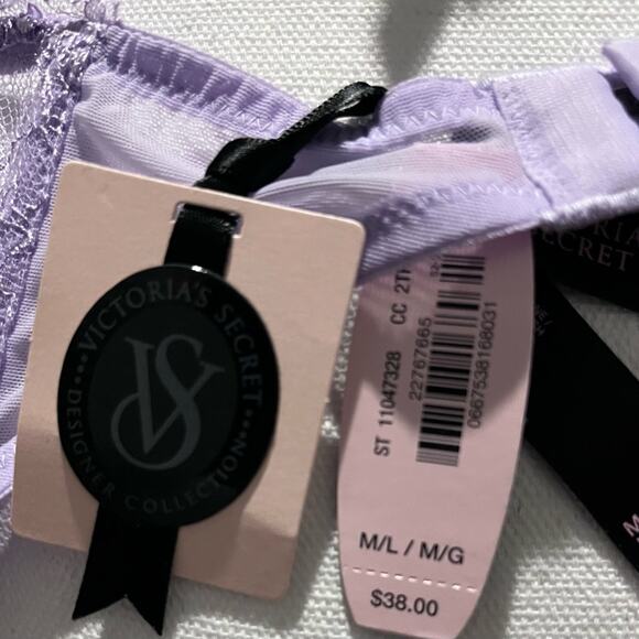 Victoria’s Secret Set, Sexy Unlined Demi Lace Bra/Garter/Panty, Light Purple - Picture 8 of 12